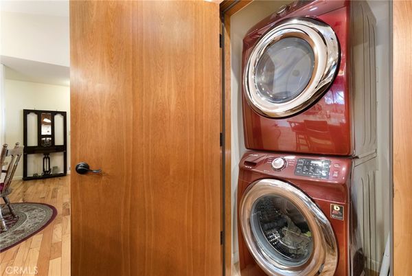Interior, Utility Closets, Washer, Wood Texture Flooring