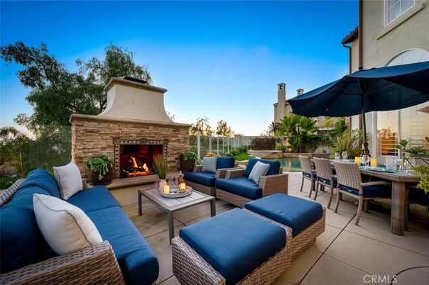 Exterior, Fireplace