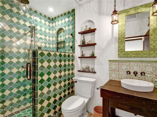 Bathroom, Interior, Recessed Lighting