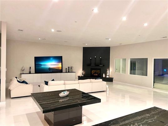 Fireplace, Interior, Living room, Recessed Lighting