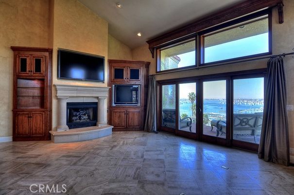 Fireplace, Interior, Recessed Lighting, Water