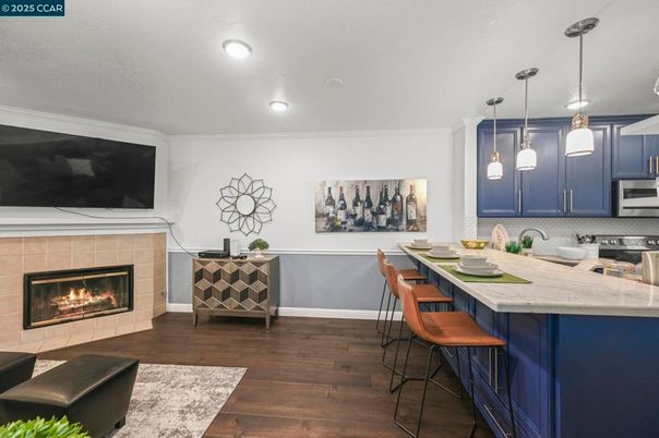 Fireplace, Interior, Kitchen, Pendant Lights, Recessed Lighting, Wood Texture Flooring