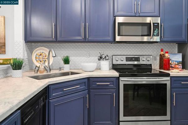 Interior, Kitchen, Stainless Steel Appliances