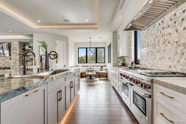 Dining room, Interior, Kitchen, Living room, Pendant Lights, Recessed Lighting, Stainless Steel Appliances, Wood Texture Flooring