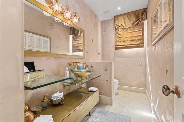 Bathroom, Interior, Recessed Lighting