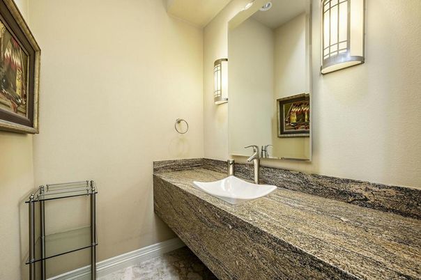 Bathroom, Interior, Recessed Lighting