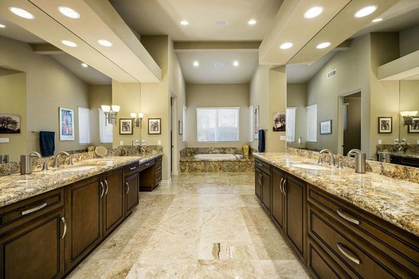 Bathroom, Dual Sink Vanities, Interior, Recessed Lighting