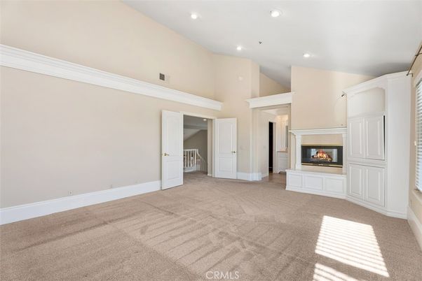 Empty room, Fireplace, Interior, Recessed Lighting