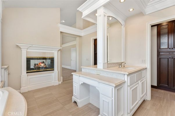 Bathroom, Fireplace, Interior, Recessed Lighting