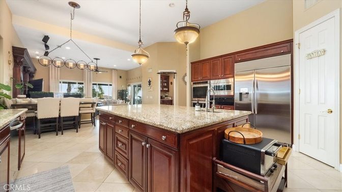 Dining room, Interior, Kitchen, Pendant Lights, Recessed Lighting, Stainless Steel Appliances