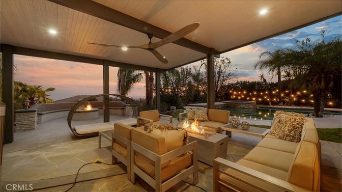Exterior, Pool, Recessed Lighting, Water