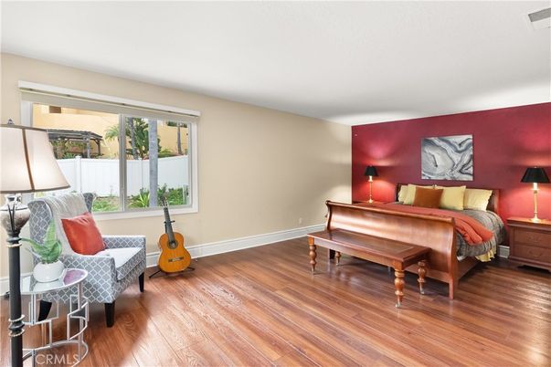 Bedroom, Interior, Piano, Wood Texture Flooring