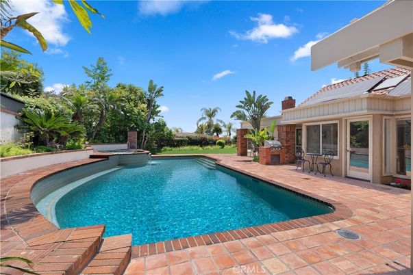 Exterior, Pool, Solar Panels