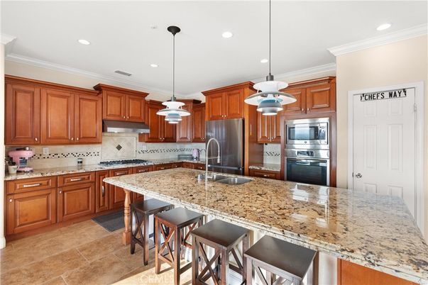 Interior, Kitchen, Pendant Lights, Recessed Lighting, Stainless Steel Appliances
