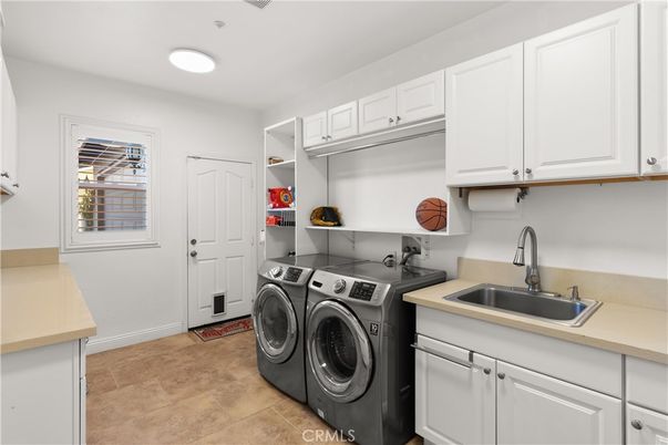 Interior, Recessed Lighting, Washer