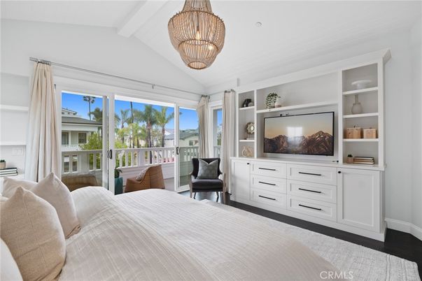 Bedroom, Interior, Pendant Lights