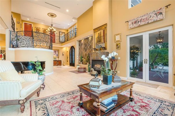 Chandelier, Fireplace, Interior, Living room, Recessed Lighting