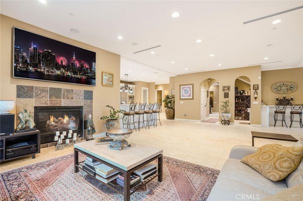 Fireplace, Interior, Living room, Pendant Lights, Recessed Lighting