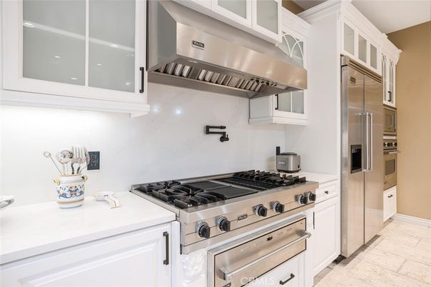 Interior, Kitchen, Stainless Steel Appliances