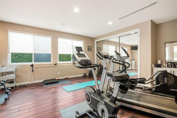 Fitness Equipment, Interior, Recessed Lighting, Wood Texture Flooring