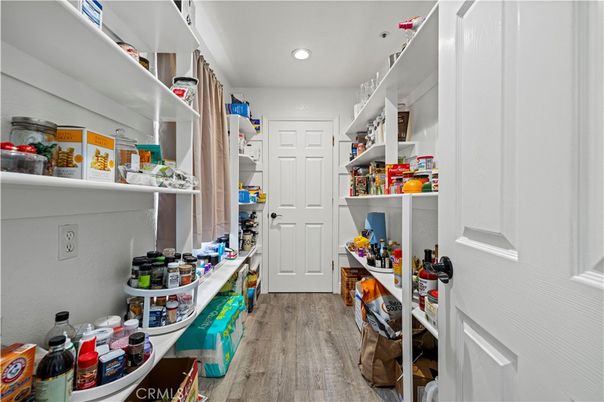 Interior, Recessed Lighting, Walk-in Closets, Wood Texture Flooring