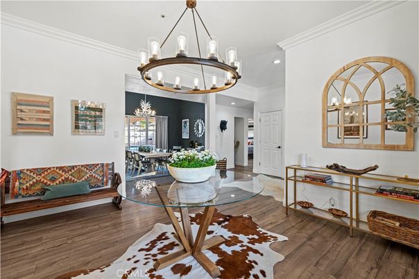 Chandelier, Dining room, Interior, Recessed Lighting, Wood Texture Flooring