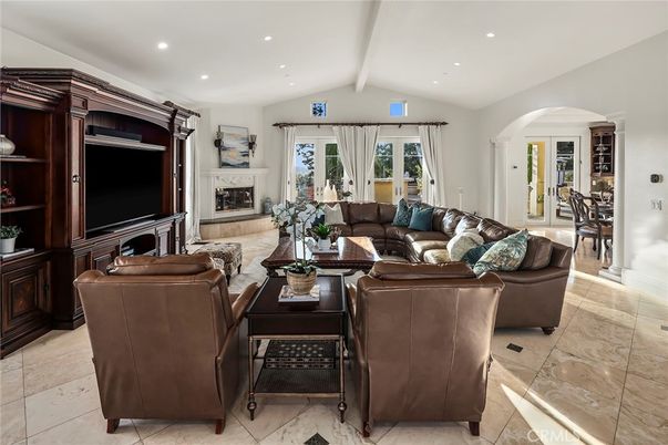 Fireplace, Interior, Living room, Recessed Lighting
