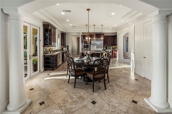 Dining room, Interior, Kitchen, Pendant Lights, Recessed Lighting, Stainless Steel Appliances