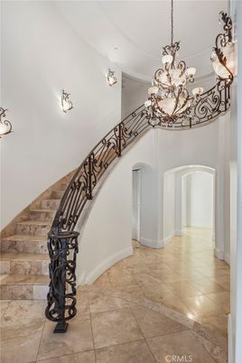 Chandelier, Interior