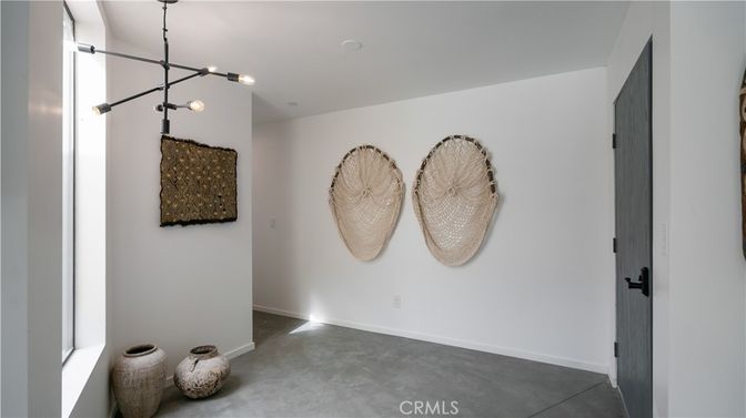 Empty room, Interior, Pendant Lights