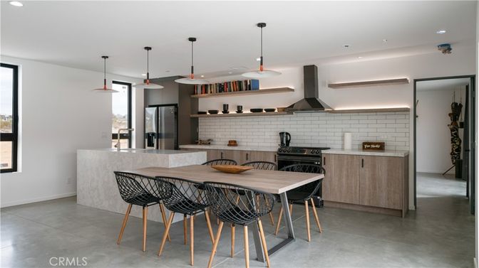 Dining room, Interior, Kitchen, Pendant Lights, Recessed Lighting, Stainless Steel Appliances