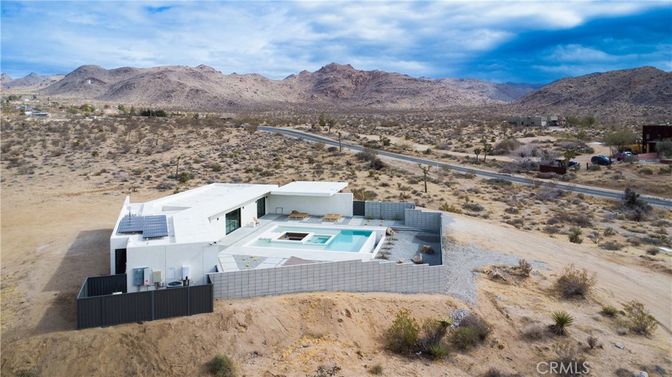Exterior, Drone
