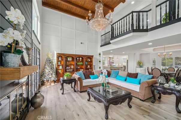 Chandelier, Dining room, Interior, Living room, Recessed Lighting, Wooden Beams, Wooden Ceilings, Wood Texture Flooring
