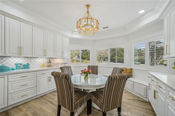 Chandelier, Dining room, Interior, Kitchen, Recessed Lighting, Wood Texture Flooring