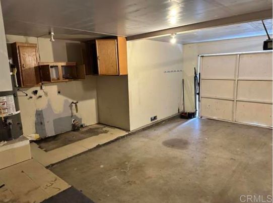 Garage, Interior