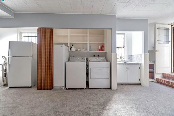 Interior, Utility Closets, Washer