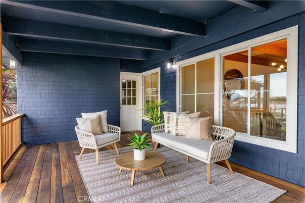 Exterior, Wood Texture Flooring