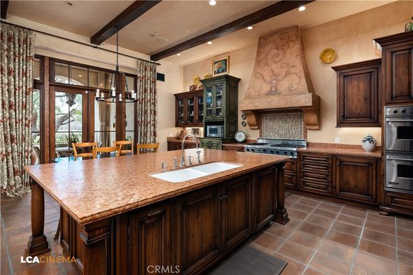 Dining room, Interior, Kitchen, Pendant Lights, Recessed Lighting, Stainless Steel Appliances, Wooden Beams