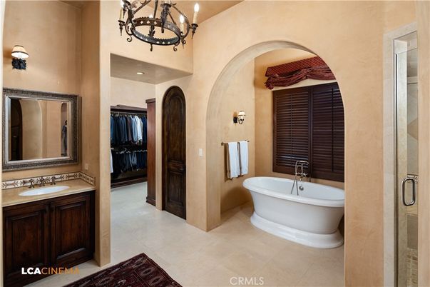 Bathroom, Dual Sink Vanities, Free Standing Baths, Interior