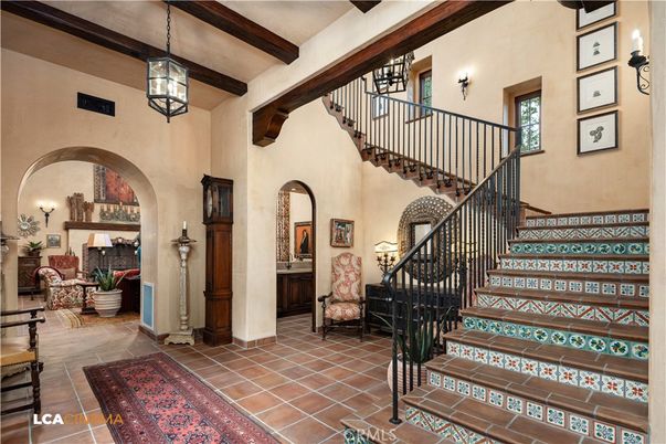 Interior, Pendant Lights, Wooden Beams
