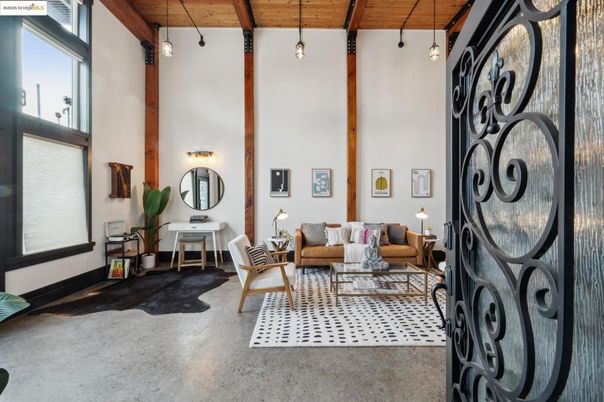 Interior, Living room, Pendant Lights, Wooden Beams, Wooden Ceilings