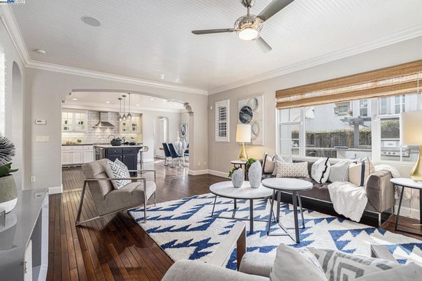 Interior, Kitchen, Living room, Pendant Lights, Recessed Lighting, Wood Texture Flooring