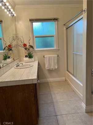 Bathroom, Interior, Tile Countertops