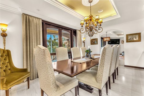 Chandelier, Dining room, Interior