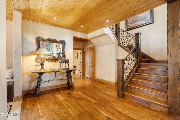 Interior, Recessed Lighting, Wooden Ceilings, Wood Texture Flooring