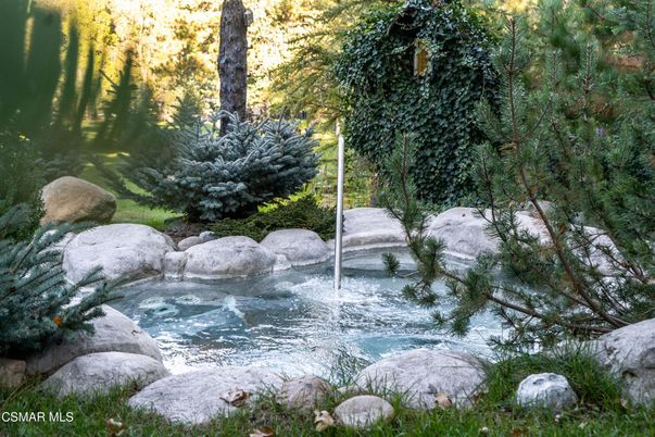 Exterior, Hot Tub