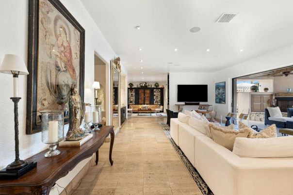 Fireplace, Interior, Living room, Recessed Lighting