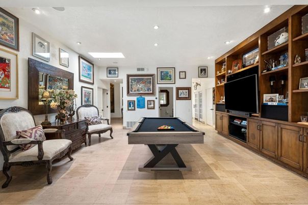 Billiard Table, Game Room, Interior, Recessed Lighting