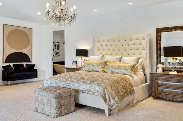 Bedroom, Chandelier, Interior, Recessed Lighting
