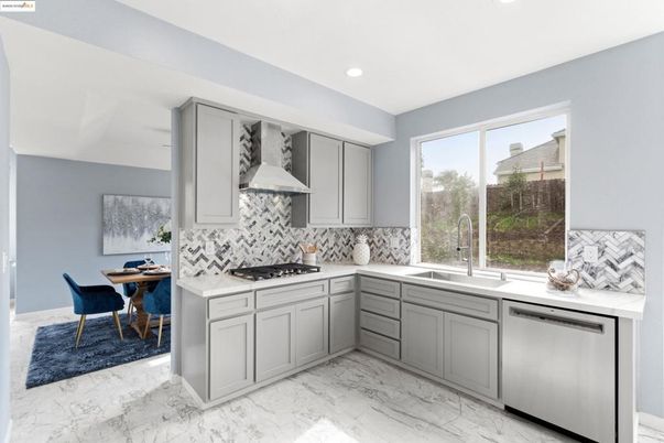 Dining room, Interior, Kitchen, Marble, Recessed Lighting, Stainless Steel Appliances